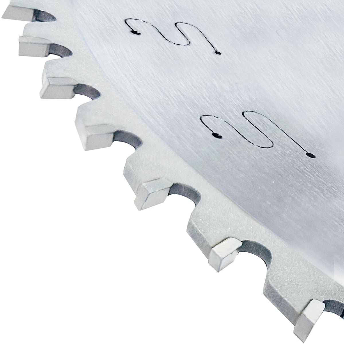FOXBC table saw blade installed for enhanced crosscut performance