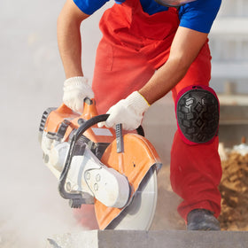 FREEKYROCK hard cup protects knees on cement floors and carpets.