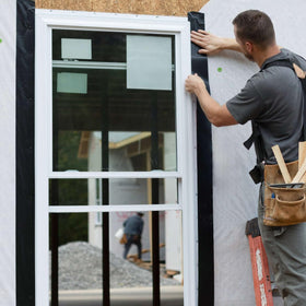 FrogTape split release liner eases precise positioning on wide rolls.