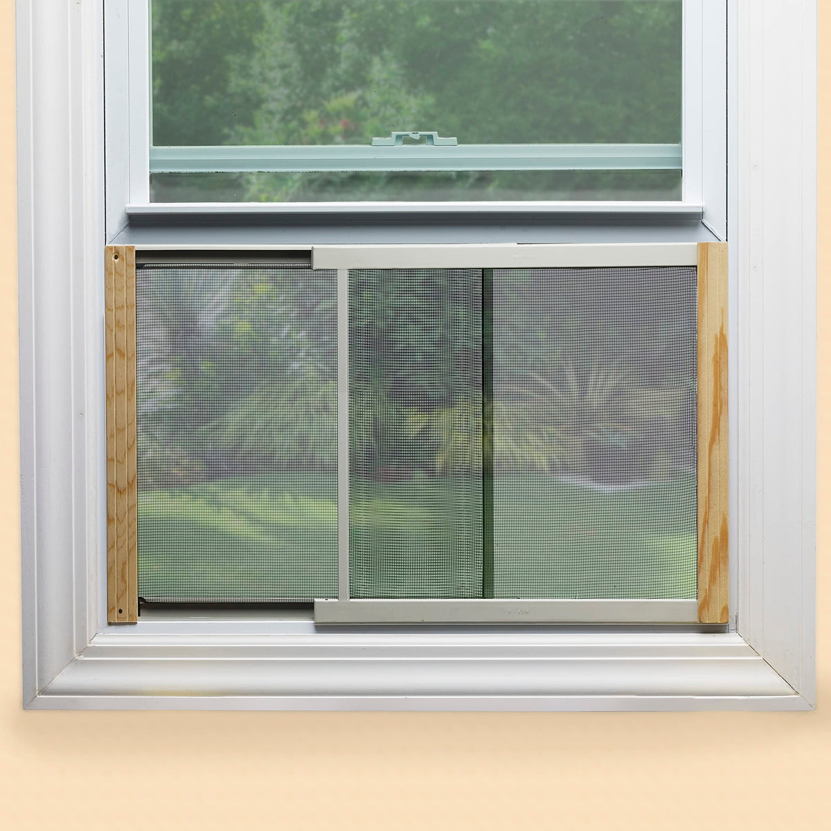 Frost King WB Marvin screen extends to fit 25-45 inches wide for versatile sizing