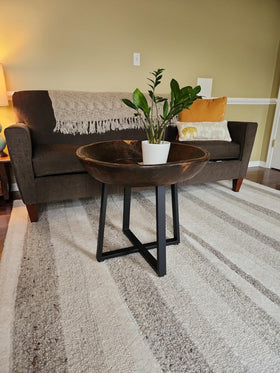 650 lb maximum load capacity per set for solid table support.