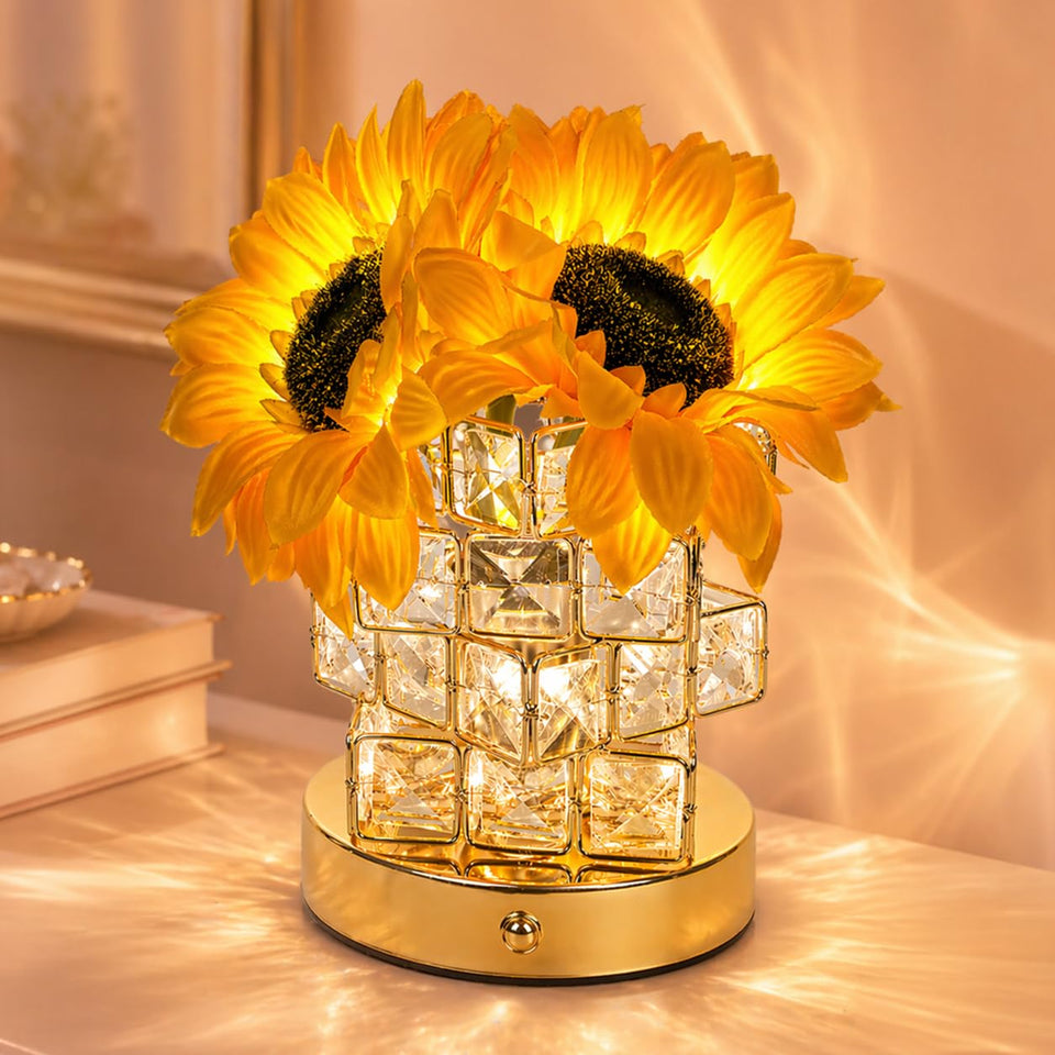 Fussion Sunflower Lamp front view provides cozy mood lighting for living rooms.