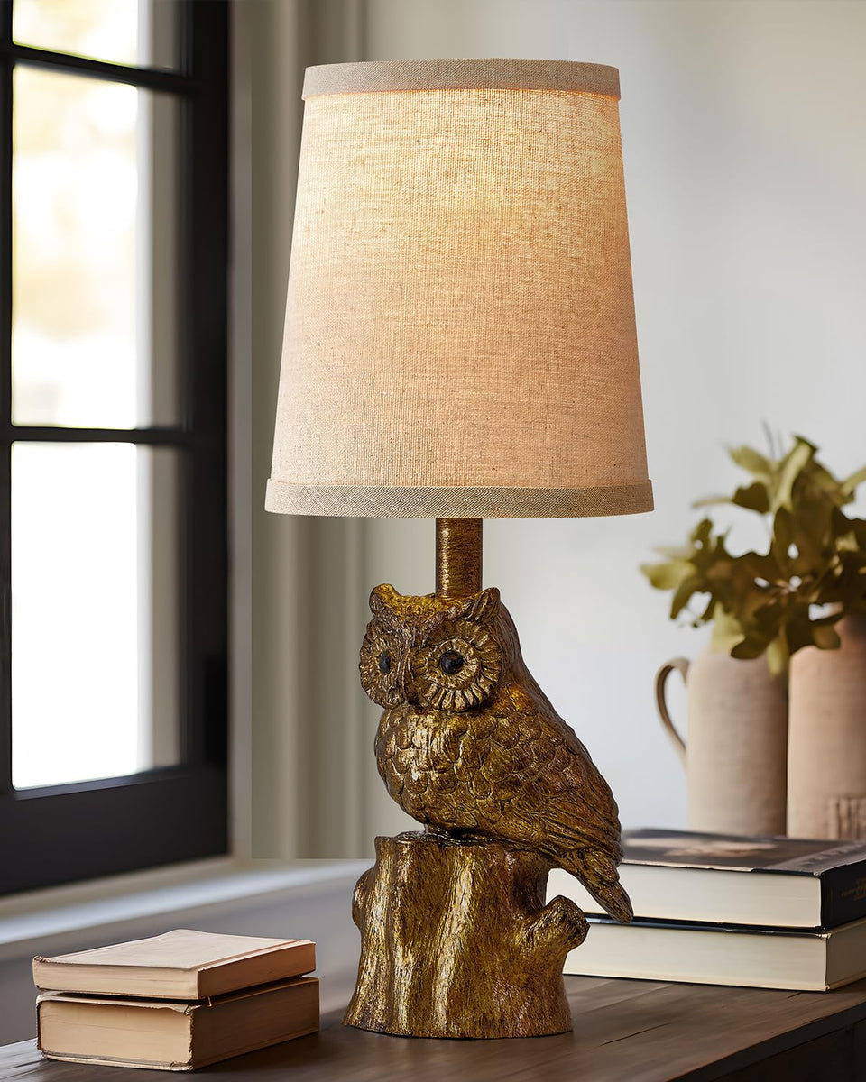 G-SAFAVA owl table lamp front view with gold finish improves living room ambiance.