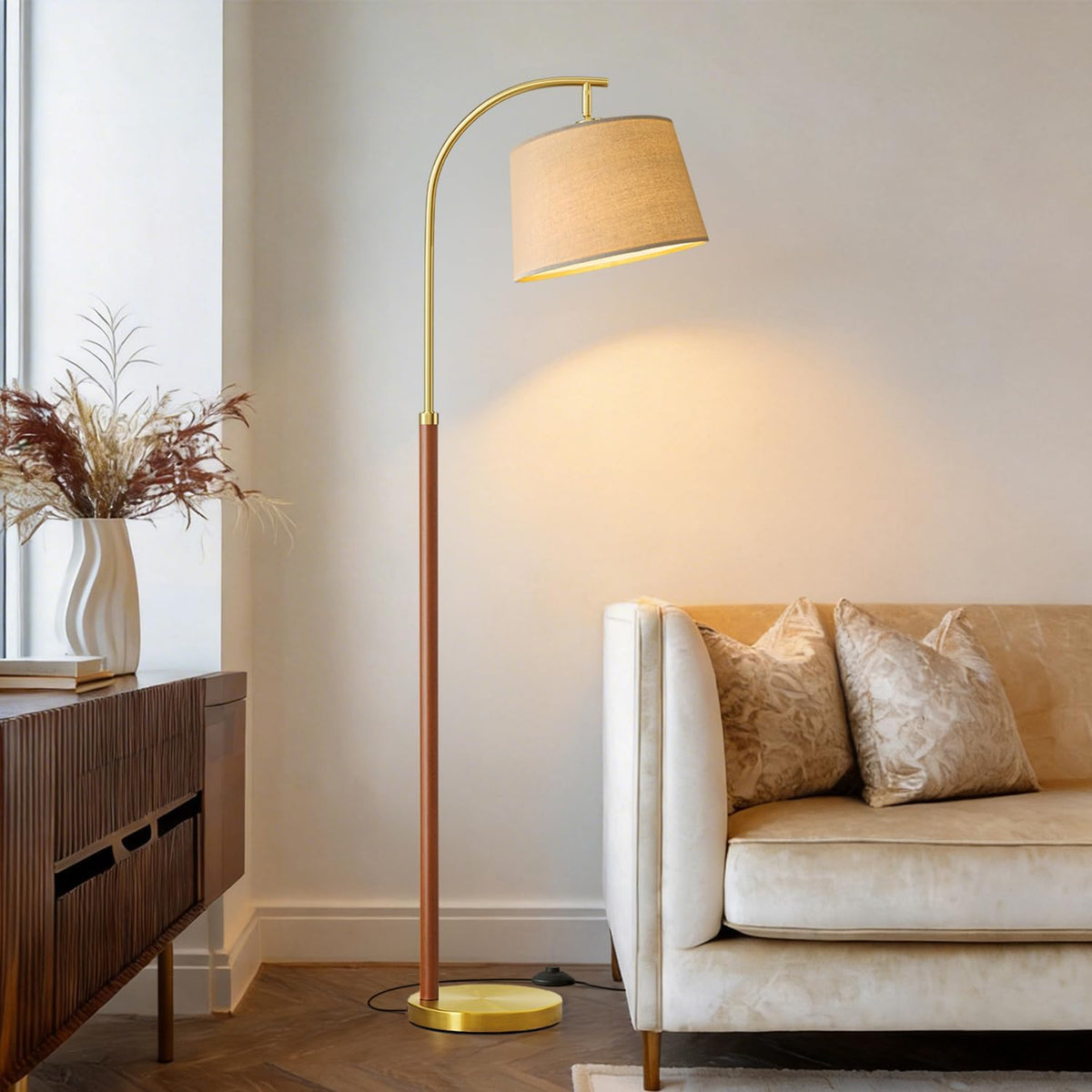G-SAFAVA real wood lamp with gold stand adds mid-century elegance to spaces.