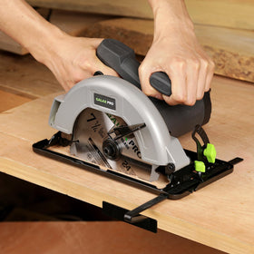Dual insurance safety switch reduces accidental starts on busy workdays.