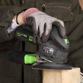 GALAX PRO dust bag attachment stays secure during sanding
