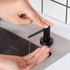 GAPPO kitchen dispenser installation step illustrating quick setup.