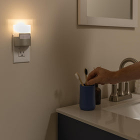 GE UL-listed indoor night light provides dependable safety and compliance