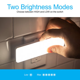 GE Ultrabrite night light plugs into outlets without blocking the second receptacle