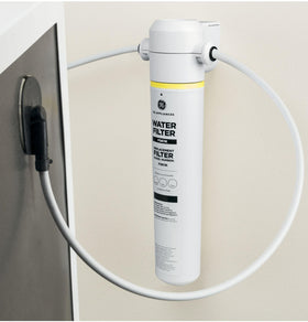 GE FQK1K filter cartridge close-up highlighting fine filtration