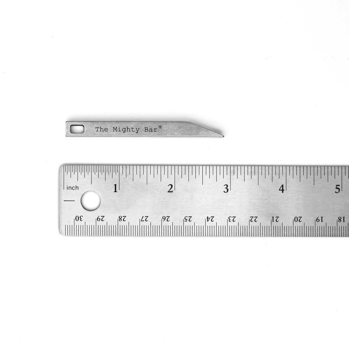 Gear Spool The Mighty Bar in pocket emphasizes minimalist, clutter-free everyday carry.