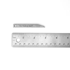 Gear Spool The Mighty Bar in pocket emphasizes minimalist, clutter-free everyday carry.
