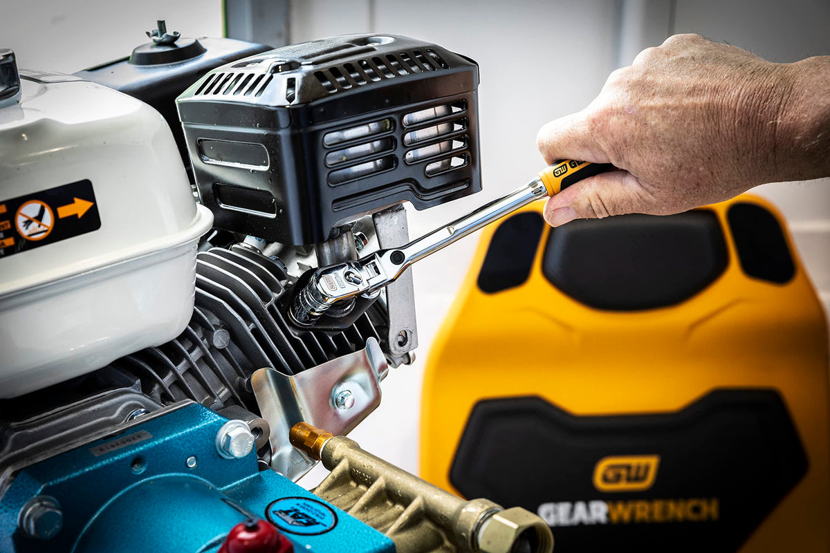 GEARWRENCH 81055 3-degree ratcheting arc for precise turns in cramped areas.