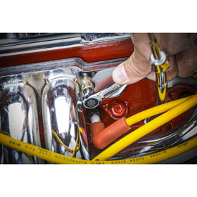 GearWrench 20-piece ratcheting wrench set offers versatile tool options