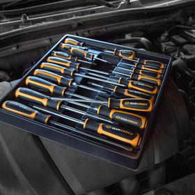 GEARWRENCH 80066H dual-material grip provides comfortable, oil-resistant handling during extended use.