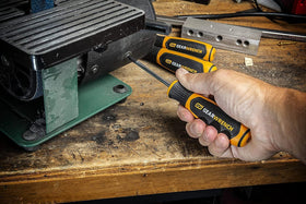 GEARWRENCH 80066H slotted blade designed for precise driving and reduced cam-out.