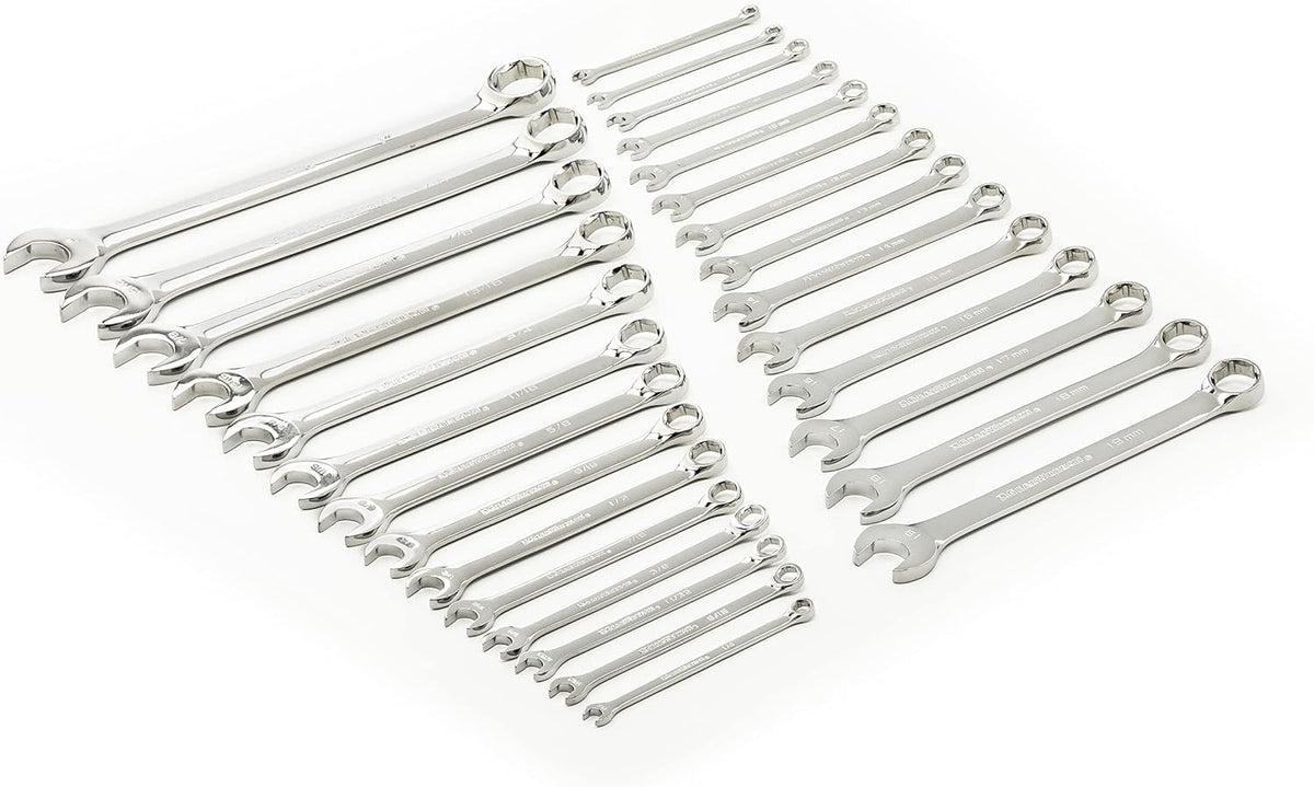 GearWrench 81923 front view shows a durable 28-piece wrench set for versatile fastener access