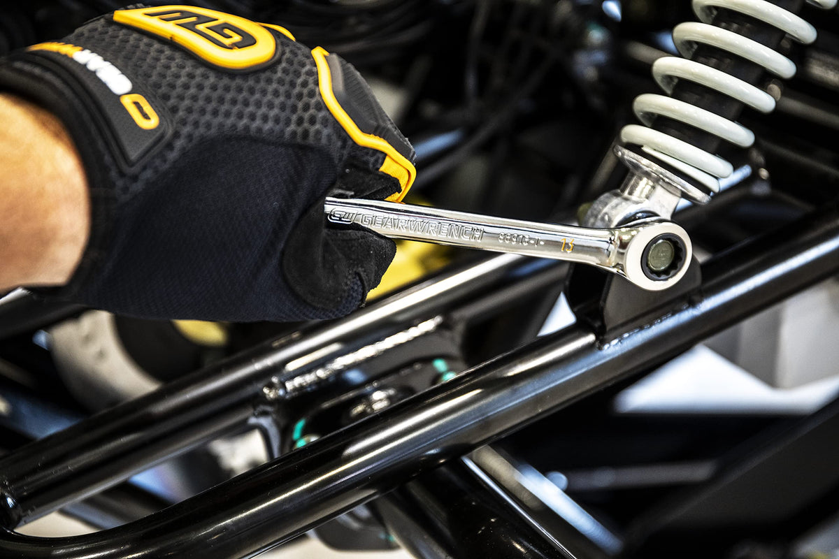 GearWrench 86910 ergonomic handle design for comfortable turning.