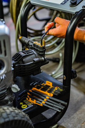 GEARWRENCH entry angle of 25 degrees improves reach in tight spaces.