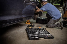 GearWrench SAE and metric sizes included for diverse fasteners.