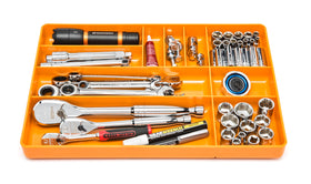 GEARWRENCH oil and solvent resistant tray keeps up with workshop conditions