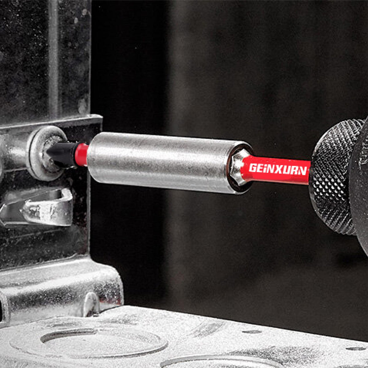 Geinxurn S2 alloy steel bits resist wear in tough work