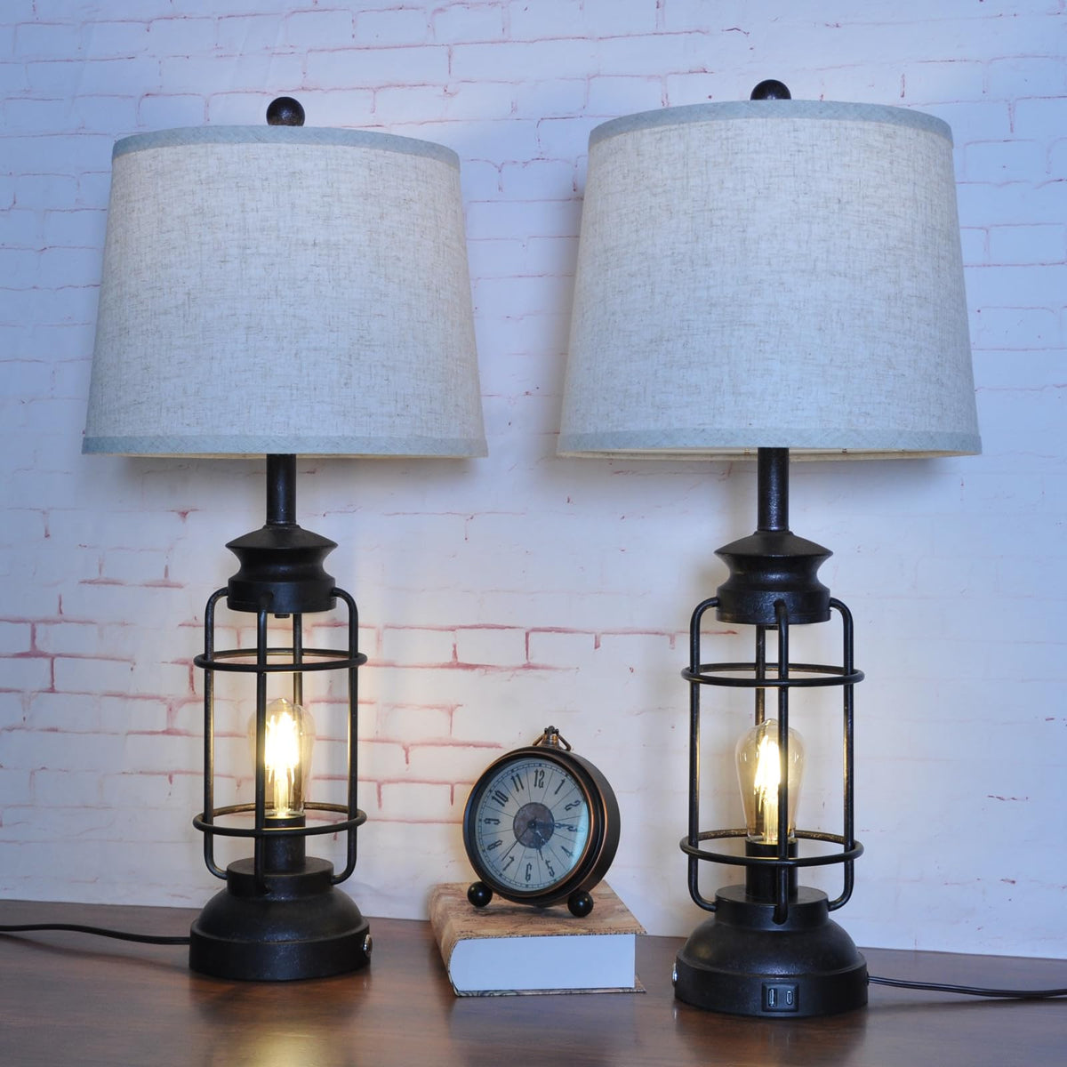 Generic anti-slip base keeps lamps stable on desks or nightstands