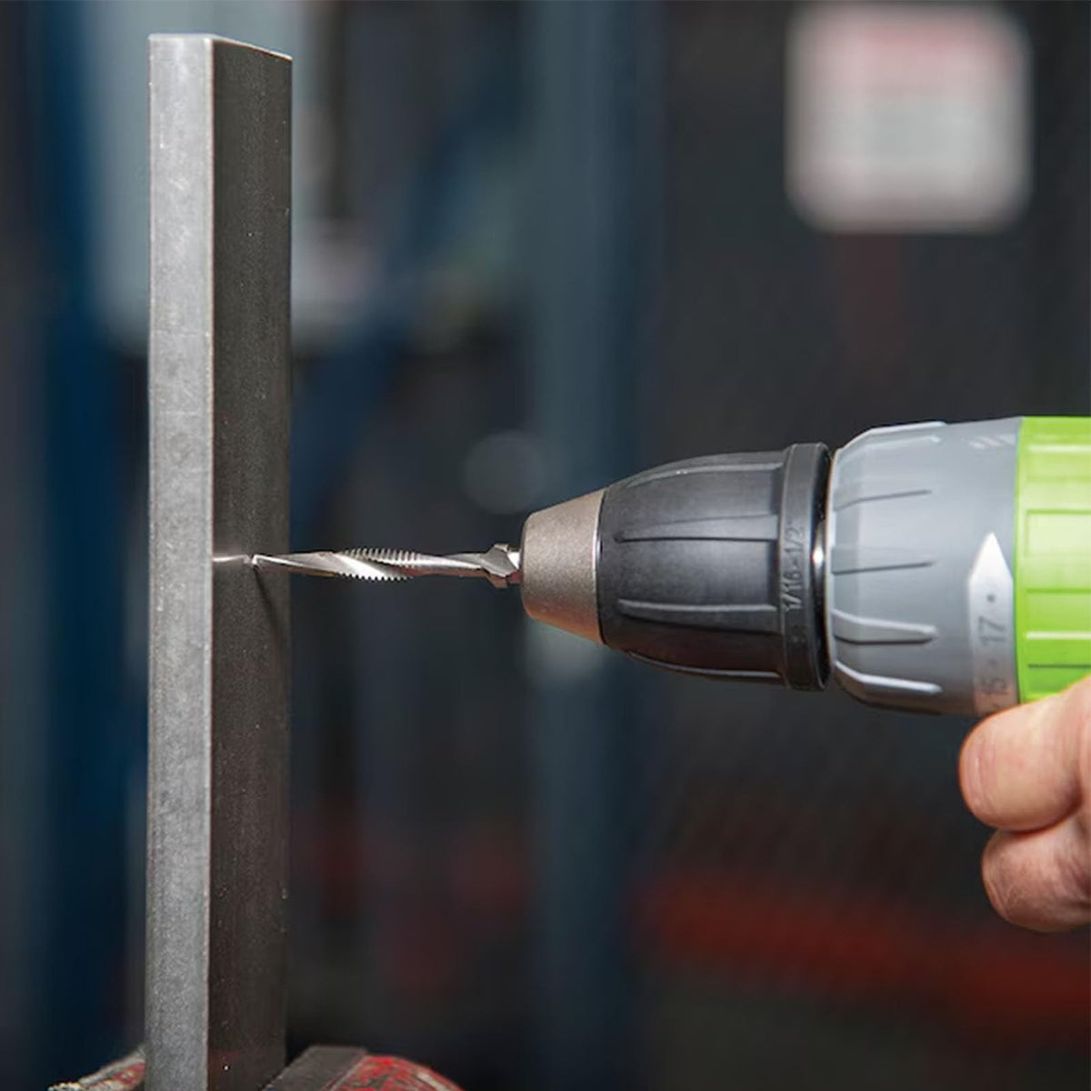 Generic DTAPKIT industrial HSS bits deliver durability and accuracy.