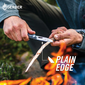 Gerber Armbar Slim Drive compact profile fits easily in your pocket.