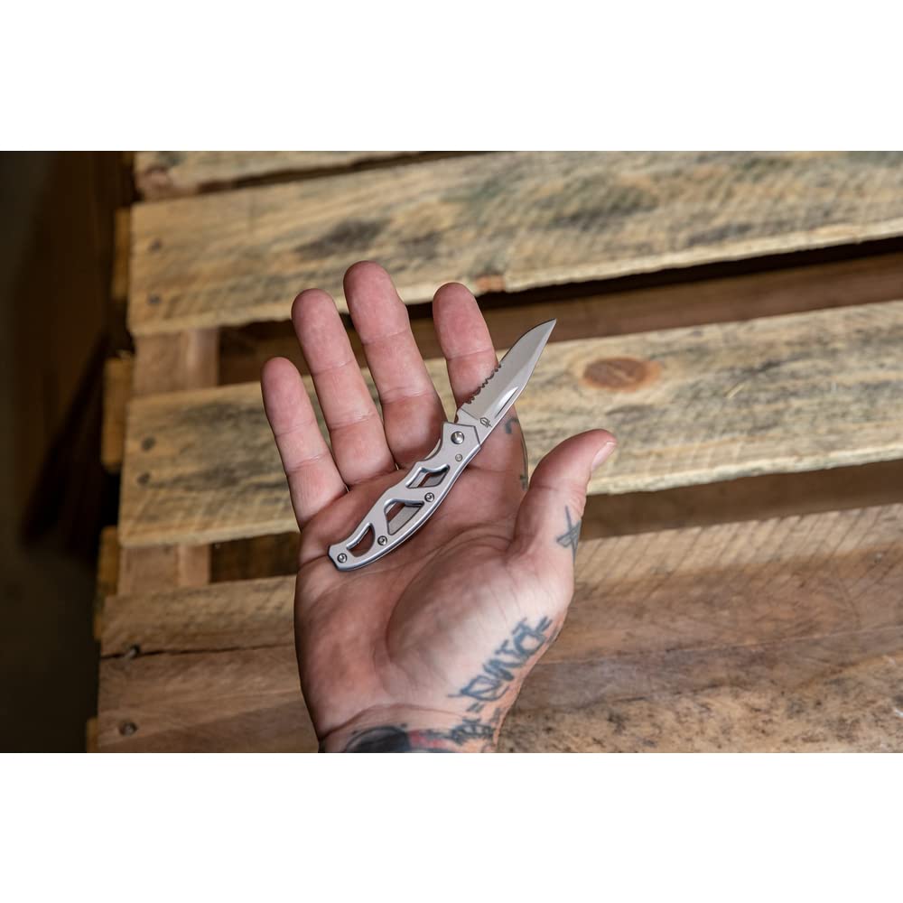 Closed Gerber Paraframe Mini measures compact length for pocket storage.