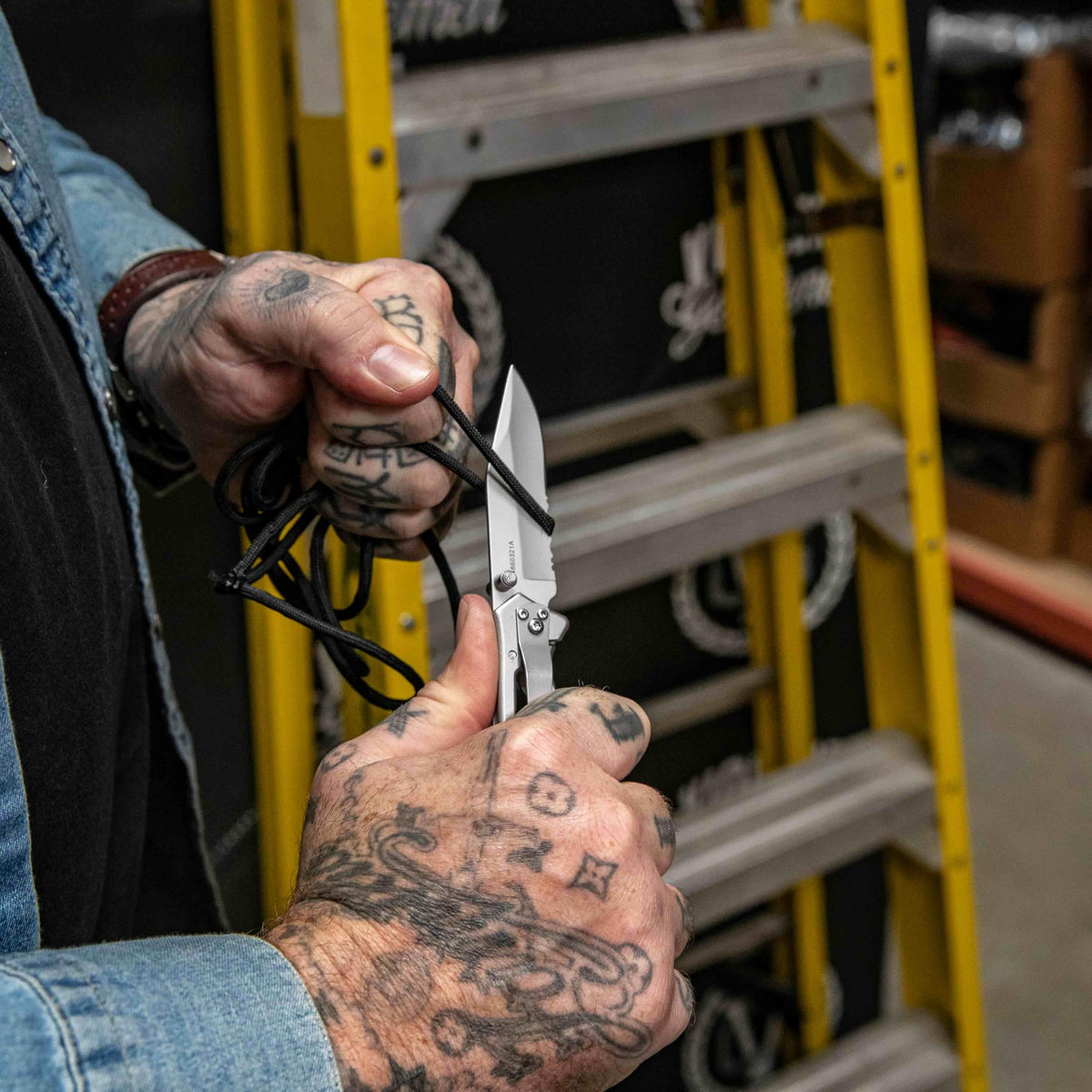 Gerber Paraframe I 3 inch blade for versatile cutting tasks.