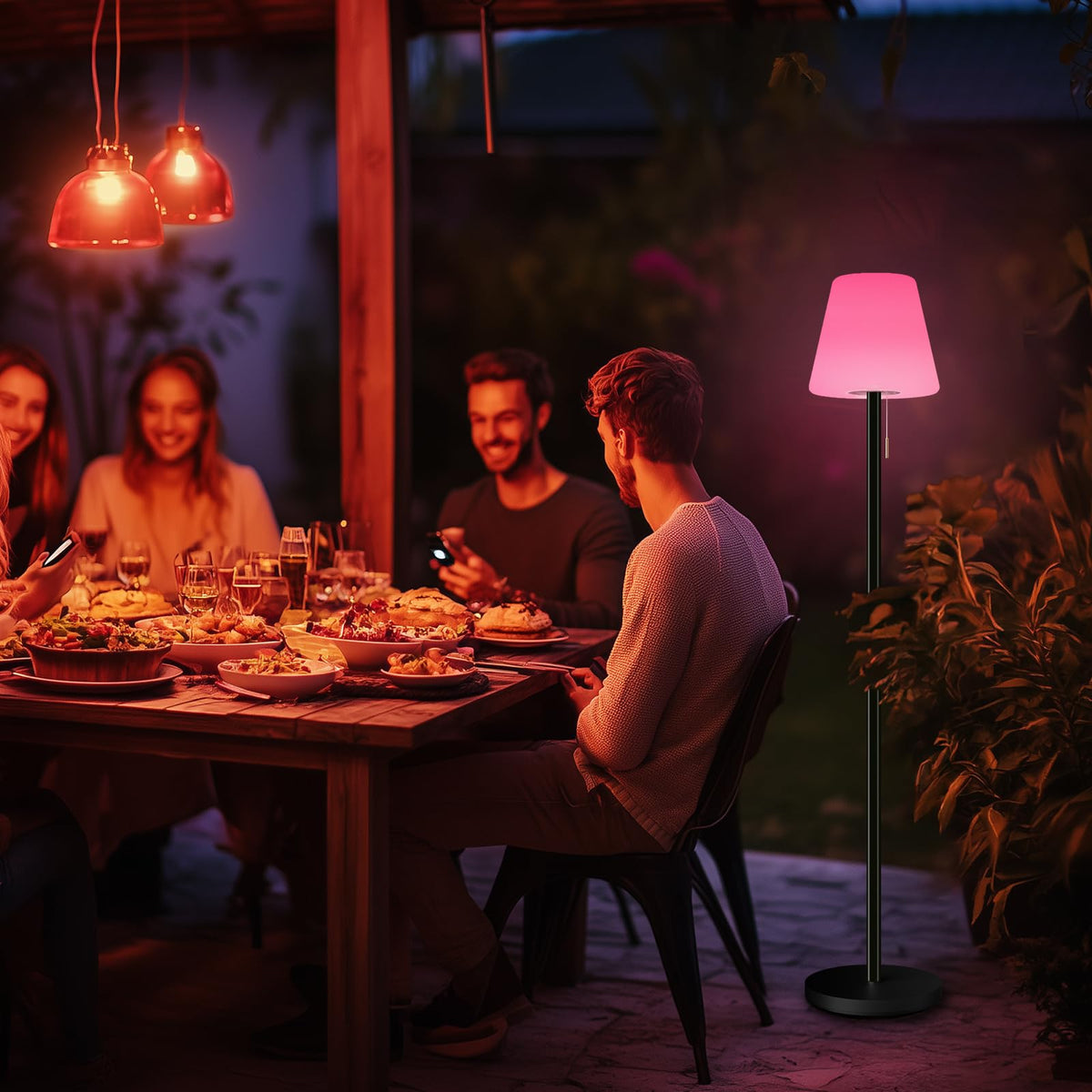 Gewiny IP65 waterproof outdoor floor lamp withstands rain and dust