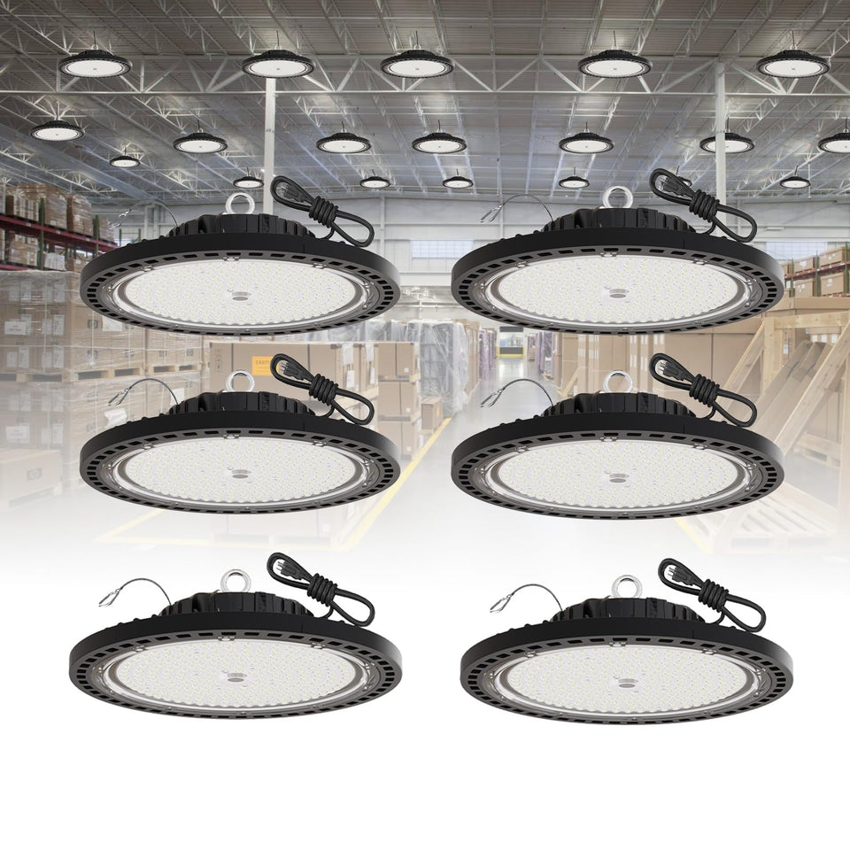 GGTH UFO LED high bay 200W front view with bright, wide beam for large areas.