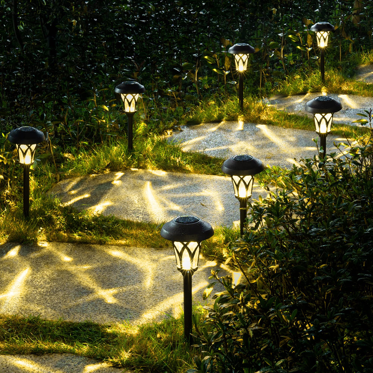 GIGALUMI 6-pack display shown for convenient yard upgrade