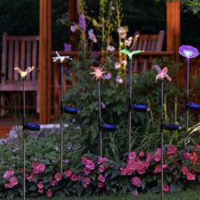 Glintoper bee figurine solar light for decorative flower beds