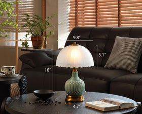 Glivpny LD002 bedside lamp creates warm mood lighting for evenings.