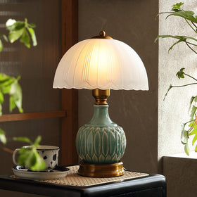 Glivpny LD002 vintage table lamp with green ceramic base, ideal bedside decor.