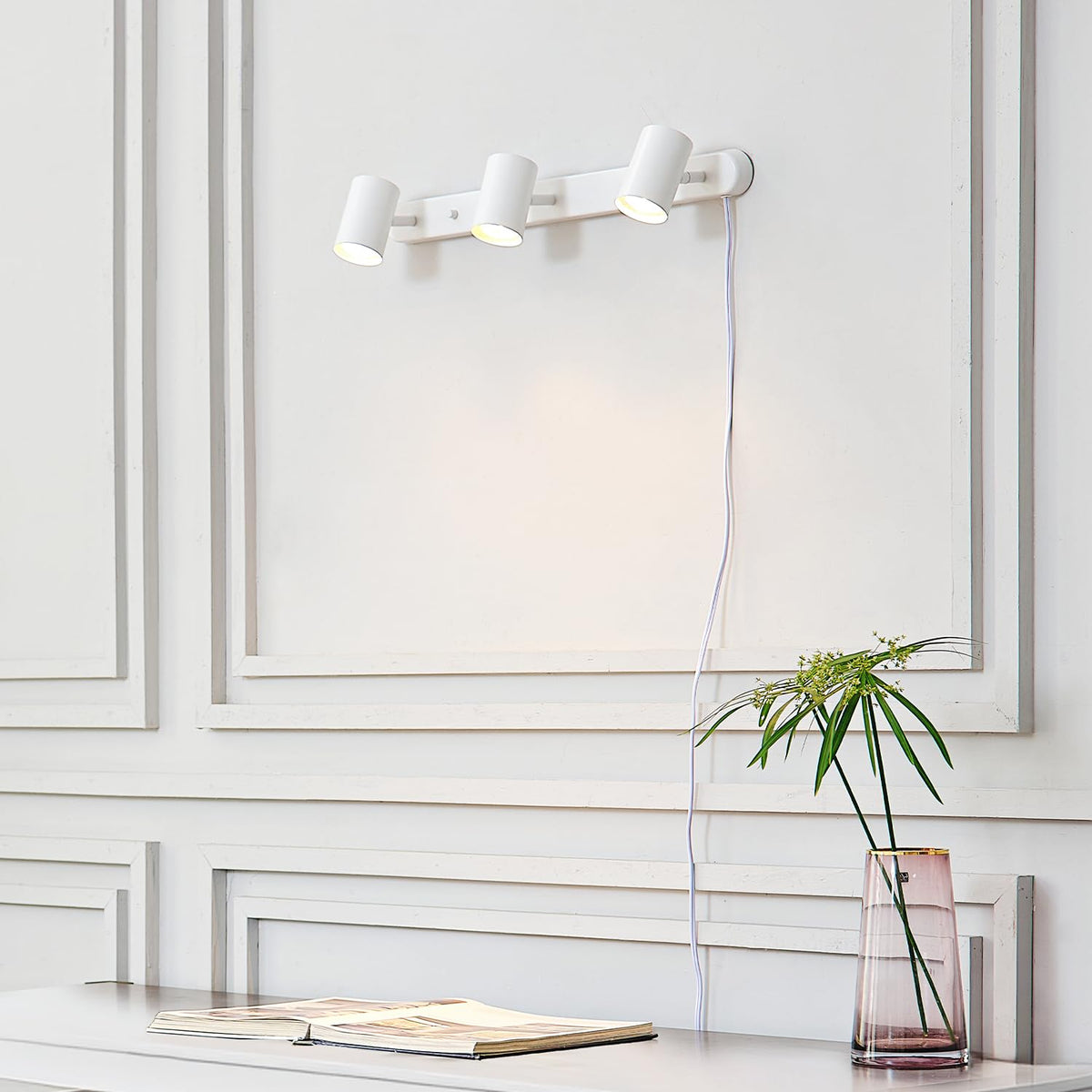 Globe Electric 60024 plug-in cord with in-line switch for convenient placement