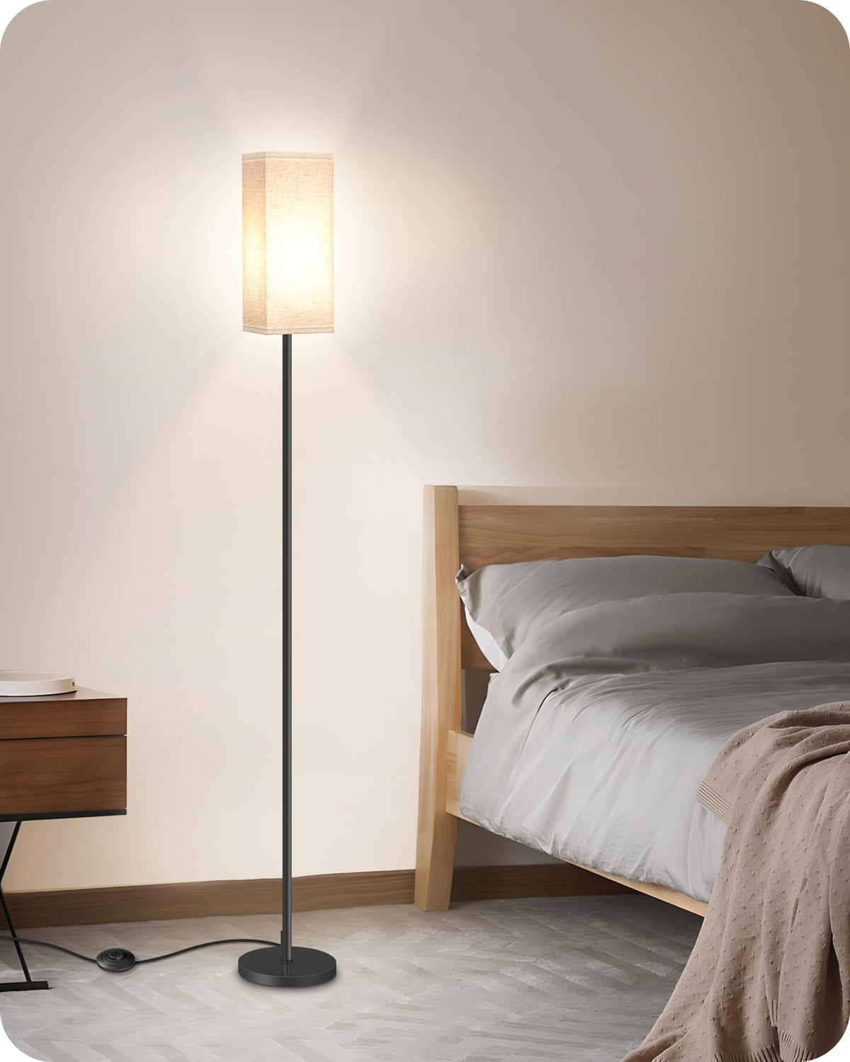 GOEBLESON floor lamp easy assembly for quick setup.