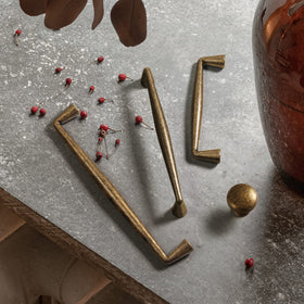Goo-Ki knob close-up, distressed finish adds texture and character.