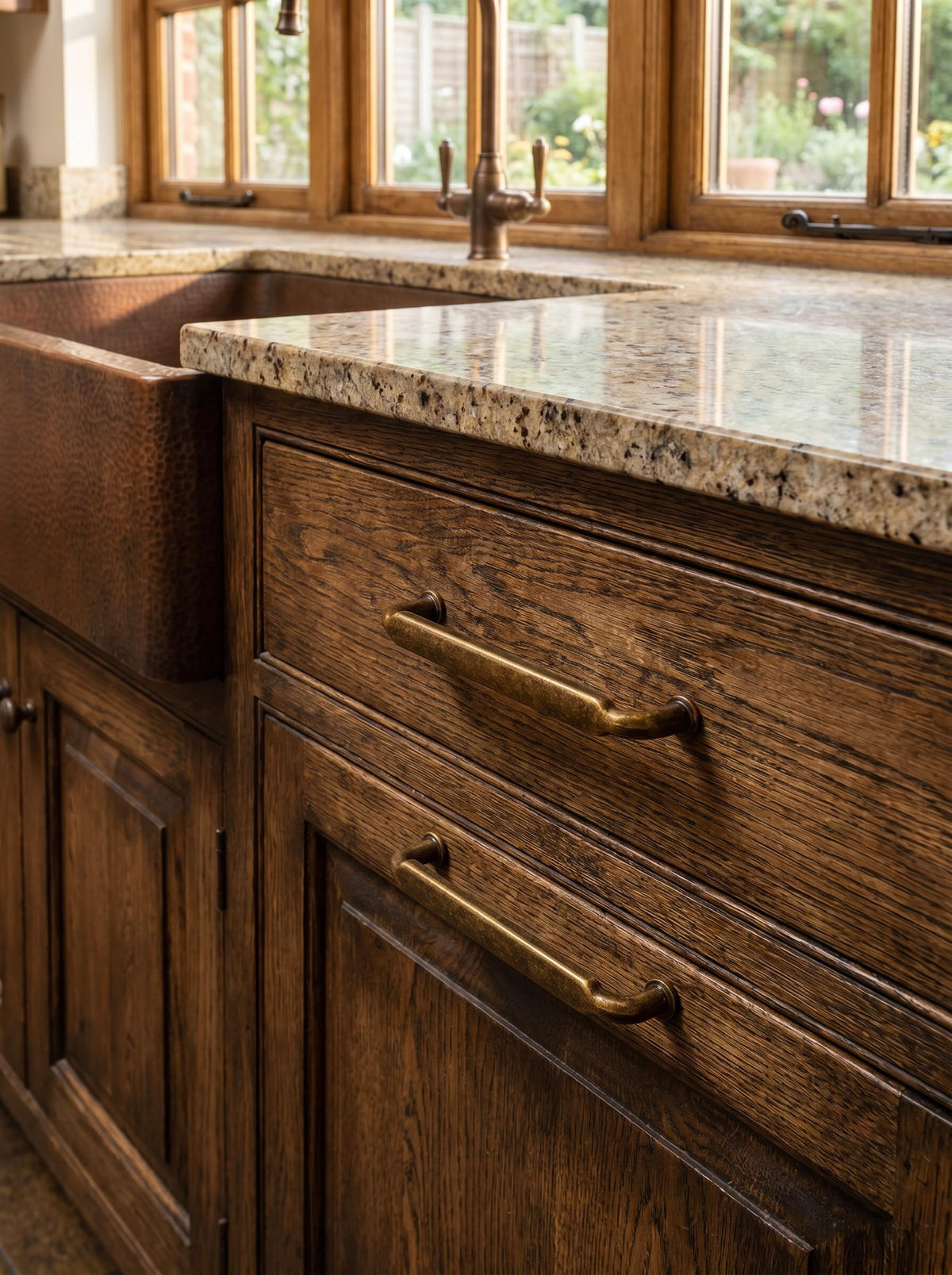 Goo-Ki premium packaging for drawer pulls protects during transit.