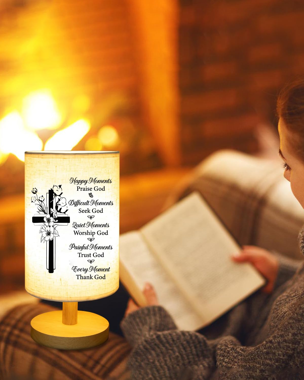 Gorgifty LED light offers warm, non-flicker illumination ideal for reading.