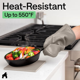 GORILLA GRIP waterproof and stain-resistant silicone mitt and trivet ready for quick cleanup