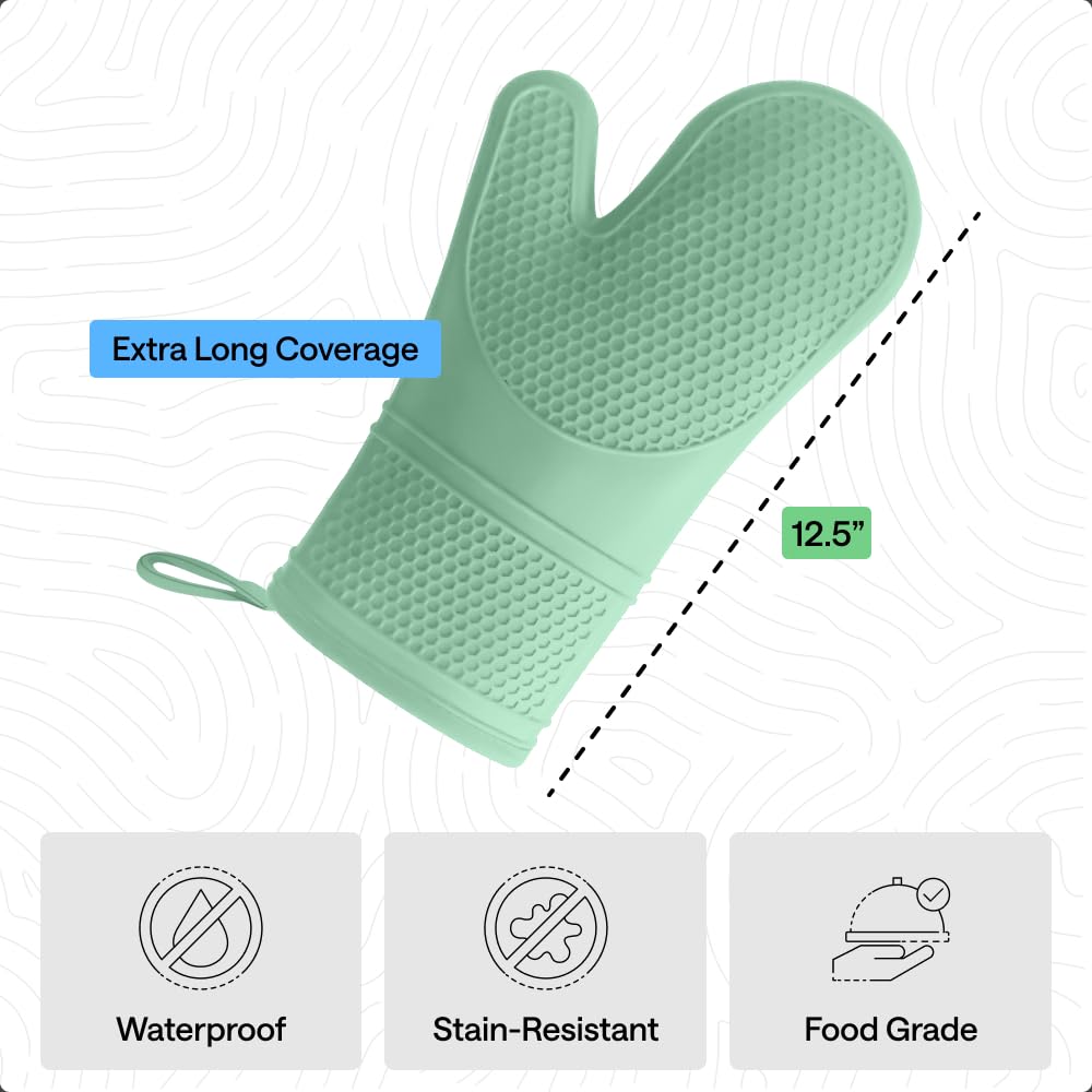Soft cotton lining inside Gorilla Grip mitts adds comfort during long cooks