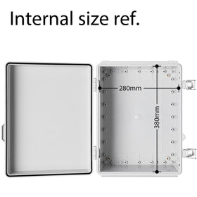 Gratury wall bracket enables easy wall mounting of the enclosure