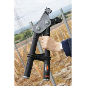 GRIPPLE Torq Tool tightening trellis-wire for stable growth.