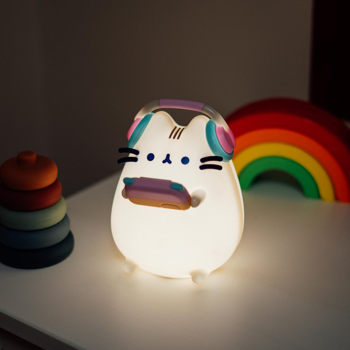 Grupo Erik Pusheen Gamer Lamp emits a soft, kid-friendly glow for bedtime