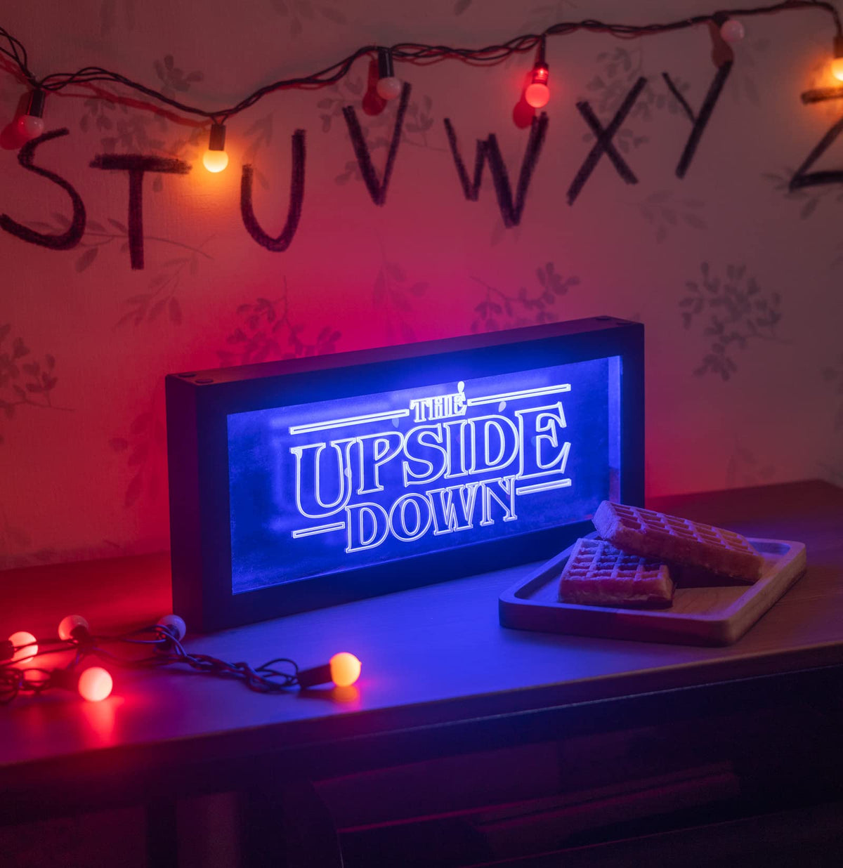 Grupo Erik Stranger Things lamp USB C port for easy power setup