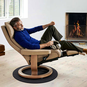 Quiet, stable furniture with GSDOTZAP round pad under legs