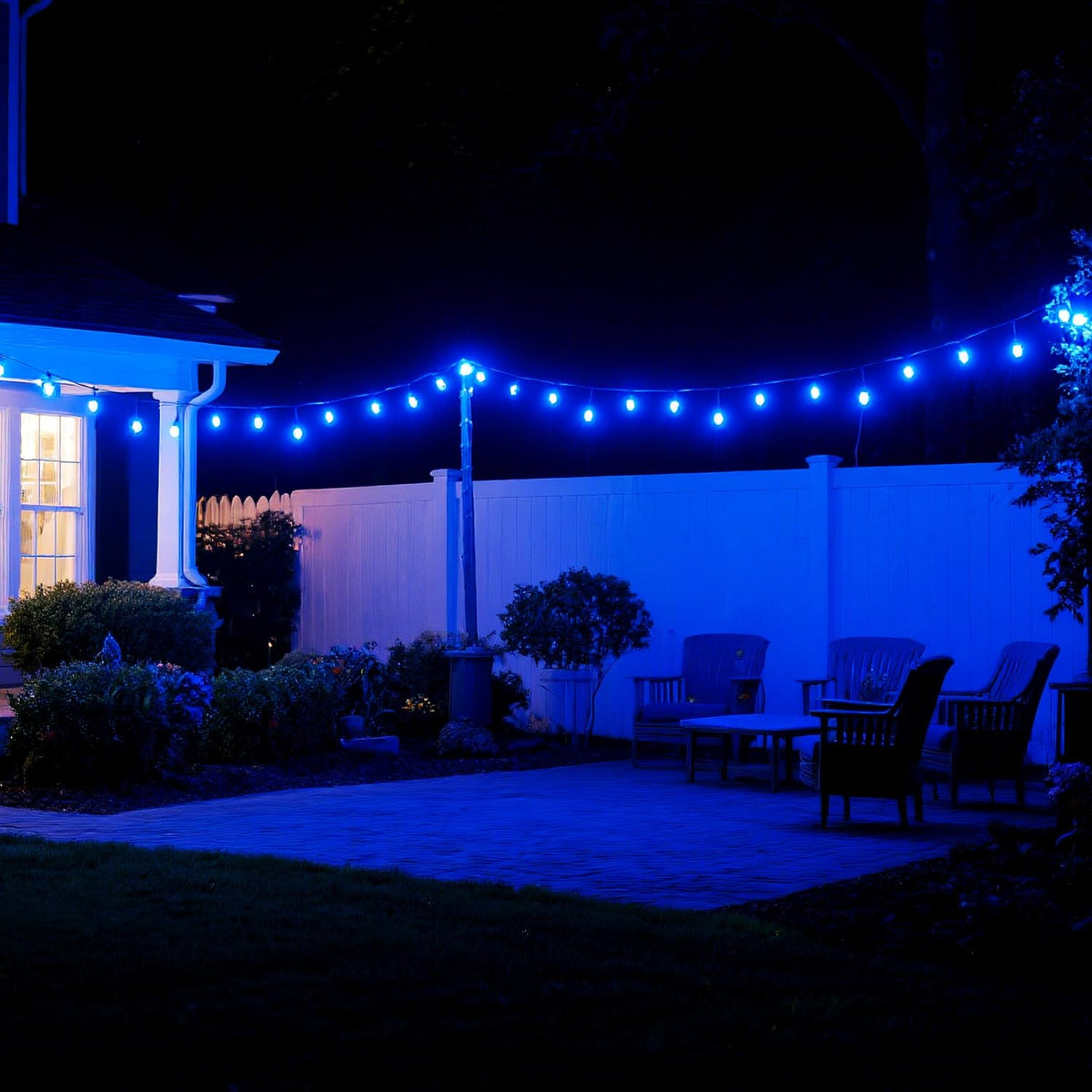 GUILEDUO party-ready blue bulbs for porch, garden, or Christmas decor